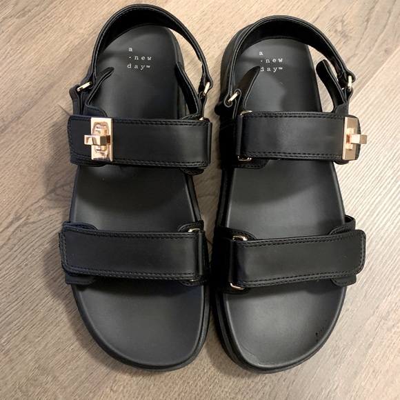 Women’s Dad Sandals - Picture 1 of 10